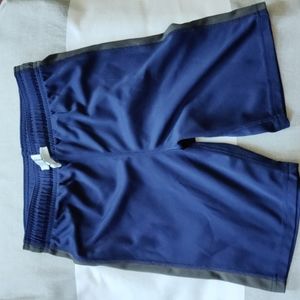 Oshkosh Boys Size  7 basketball shorts 2 pairs